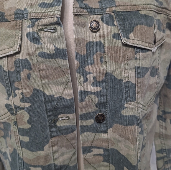 Free People Camouflage Jean Jacket - Picture 11 of 11